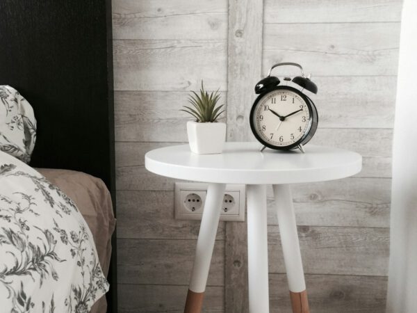 Malmo Minimalist Laptop Desk